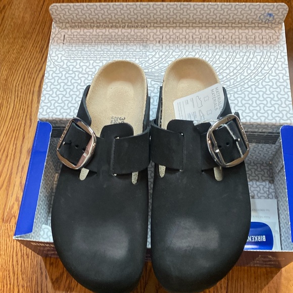 Birkenstock Shoes - Birkenstock Boston big buckle black silver 39 narrow